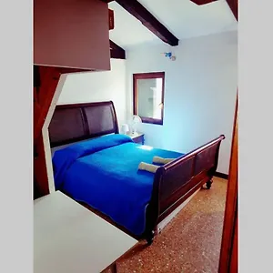 Large 3 Flat Rialto Venise