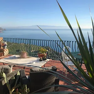 *** Nocleg ze śniadaniem La Terrazza Sul Mare Włochy